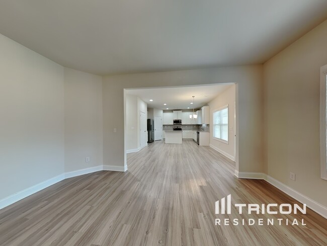 Foto del edificio - 4015 Evelyn View Ct