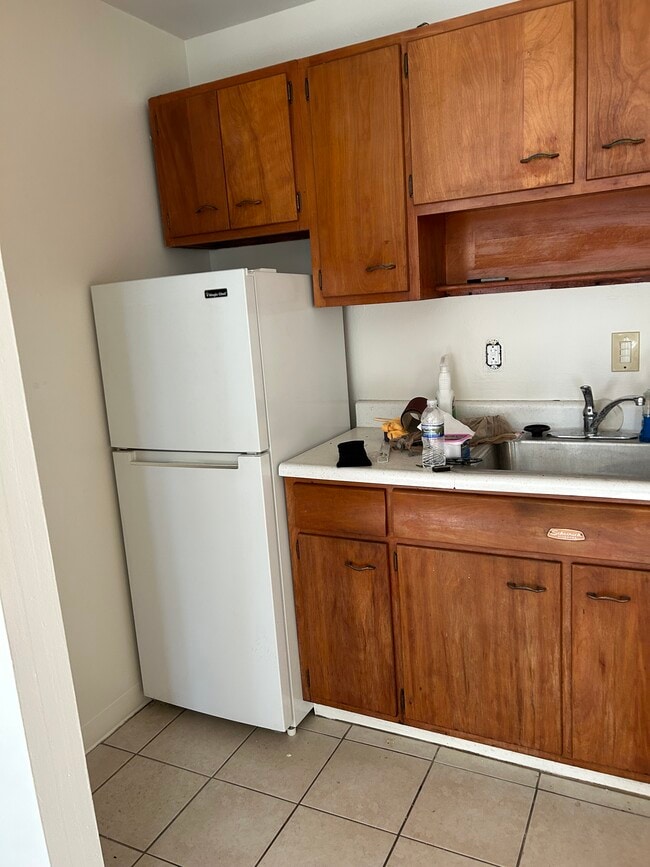 Kitchen - 11241 Westborough Rd