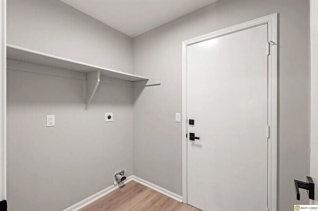 Foto del edificio - 14614 Borman St