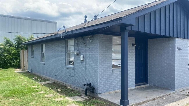 Building Photo - 2116 Thonig Rd