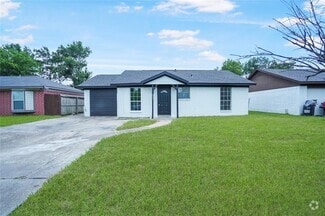 Building Photo - 17123 Sunshine St