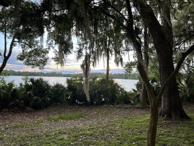 Foto del edificio - 2756 SW 14th Dr