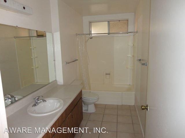 Building Photo - 4437 Rosebud Ln