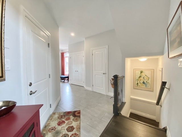 Building Photo - North West London * 5 Bedroom 4 Bath *  Ex...