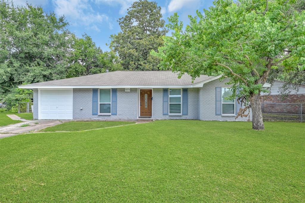 Foto principal - 5874 Greencraig Dr