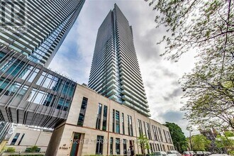 Building Photo - 65 St Mary St