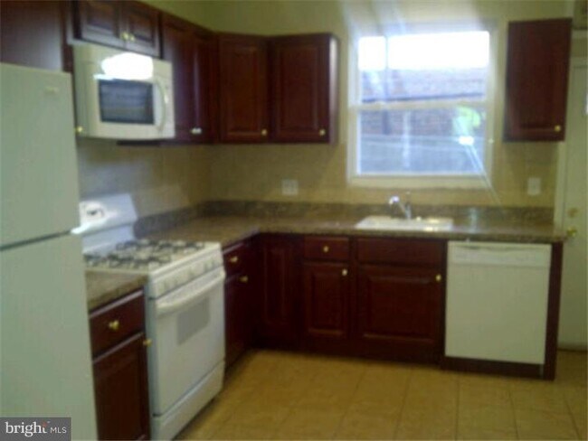 Building Photo - 1305 McKean St