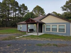 Building Photo - 285 Pine Valley Rd