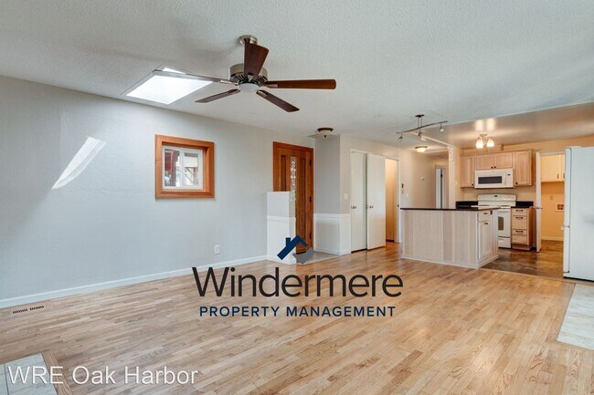 Foto del edificio - 3 br, 1.5 bath House - 1865 NE 8th Ave
