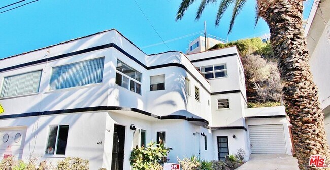 Building Photo - 408 Pershing Dr