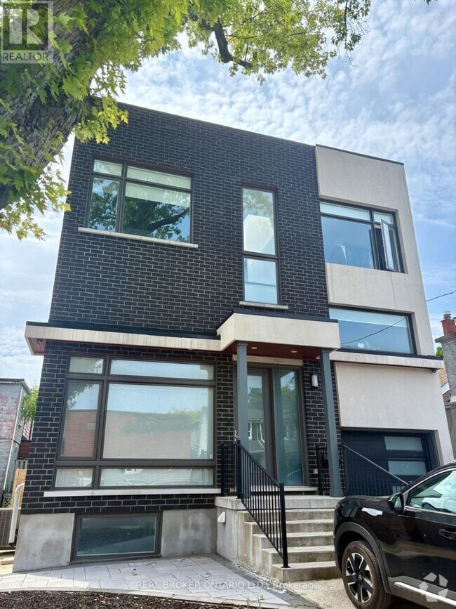 Building Photo - 105 Frater Ave