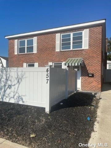 Foto principal - 457 Laurelton Blvd