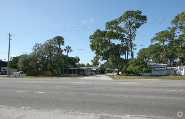 Building Photo - Wayside Glen Mobile Home Park