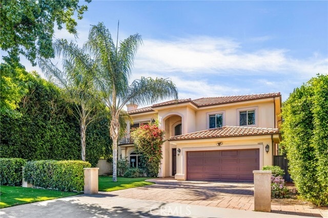 Building Photo - 16659 Addison St