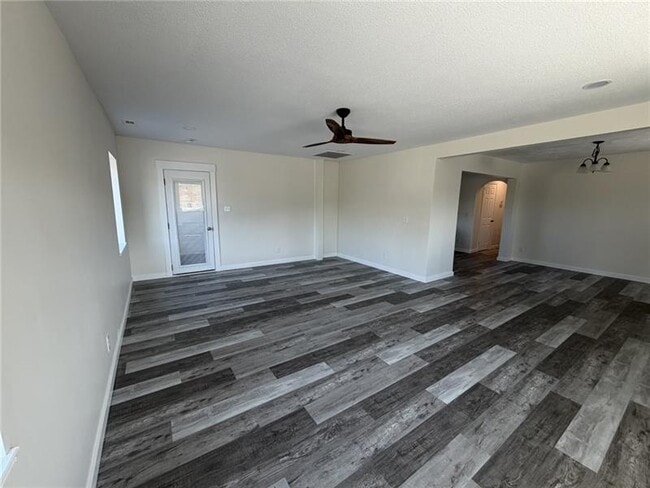 Foto del edificio - 775 Freeport Rd