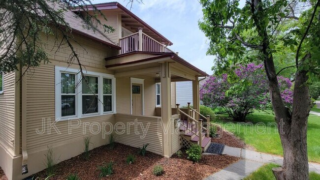 Building Photo - 1412 4th Ave N