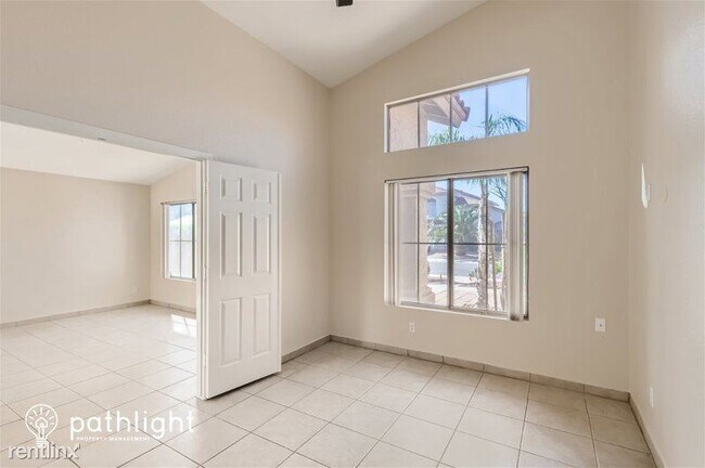 Building Photo - 3 br, 2 bath House - 15028 W Elko Dr UNIT