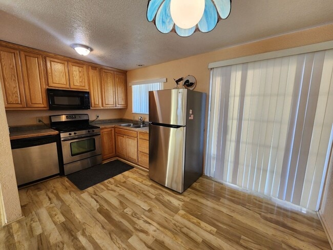 Building Photo - 5557 Cahuilla Ave