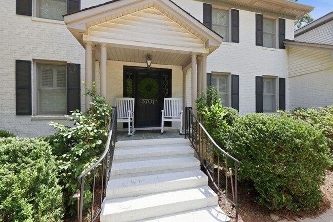 Building Photo - Stunning 5BR Inside-the-Beltline Retreat Near Crabtree & North Hills!