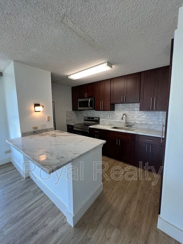 Photo - 1621 Dole St Apartment