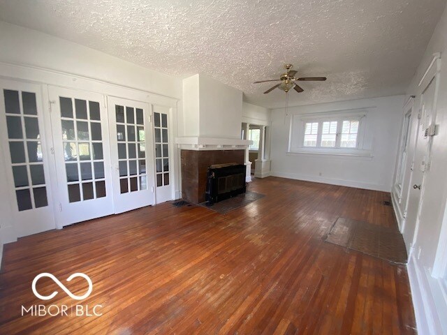 Foto del edificio - 1019 W 35th St