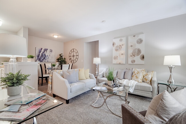 Building Photo - Keystone Falls Apartment Homes