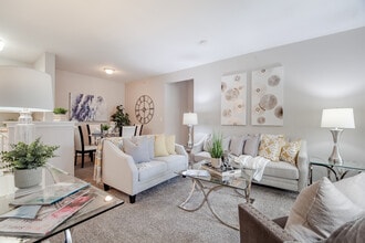 Building Photo - Keystone Falls Apartment Homes