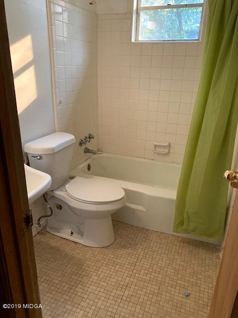 Foto del edificio - 3908 Log Cabin Dr