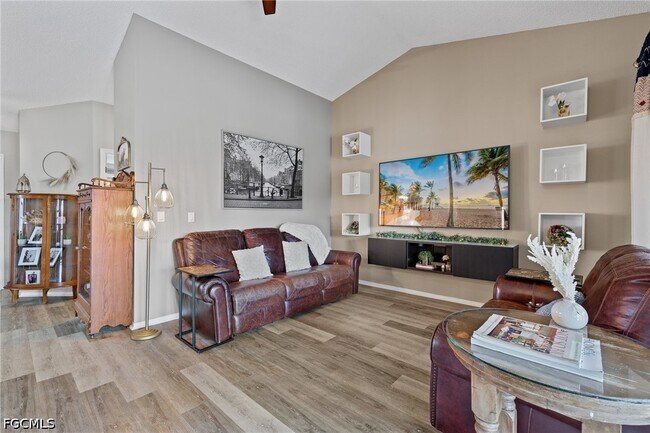 Foto del edificio - 9597 Halyards Ct