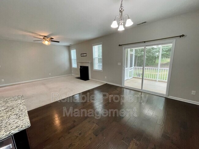 Foto del edificio - 64 Sioux Ln