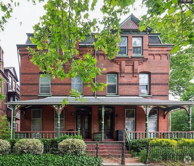 Building Photo - 3422 Hamilton St