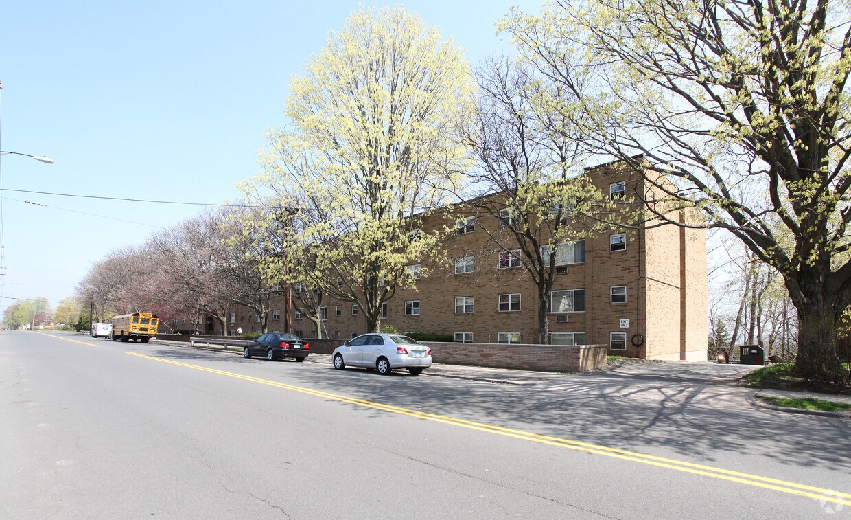 Primary Photo - 375 Farmington Ave