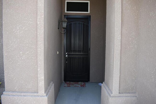 Foto del edificio - 4364 Wickson Pl