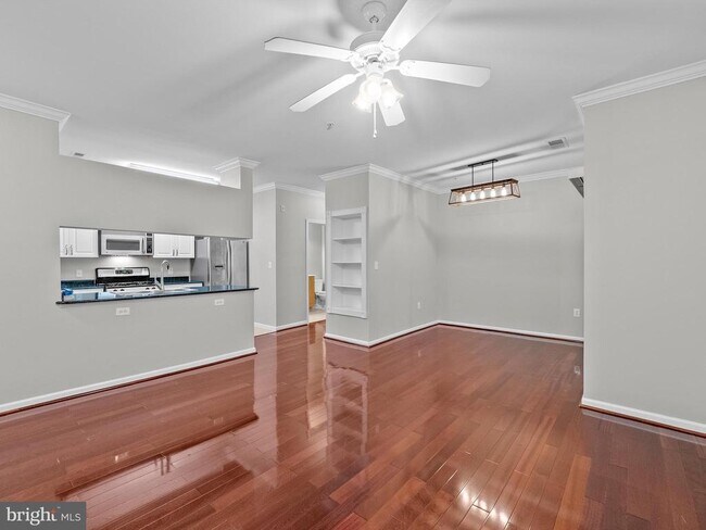 Foto del edificio - 12120 Garden Ridge Ln