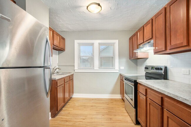 Foto del edificio - NW 2BR Upper