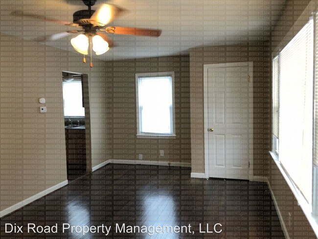 Building Photo - 3 br, 1 bath House - 600 Valleyview Drive,