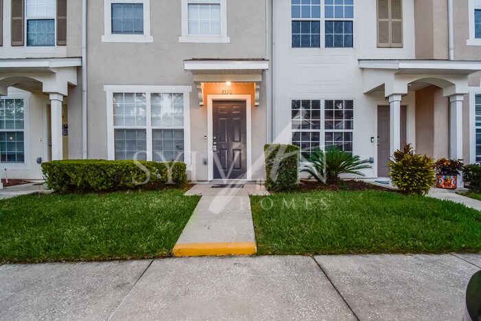 3550 Twisted Tree Ln, Jacksonville, FL 32216