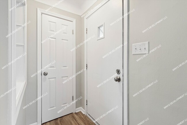 Foto del edificio - Completely Renovated 3-bedroo, 1.5-bathroo...