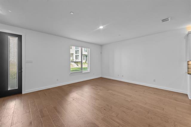 Building Photo - 611 Collier Dr