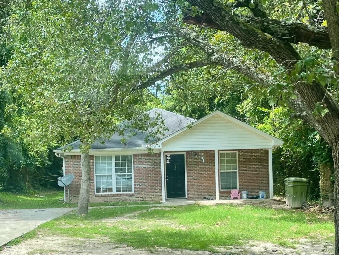 Foto del edificio - 816 Chesnut St