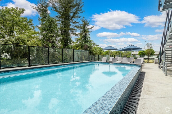 Building Photo - Beckon Collective