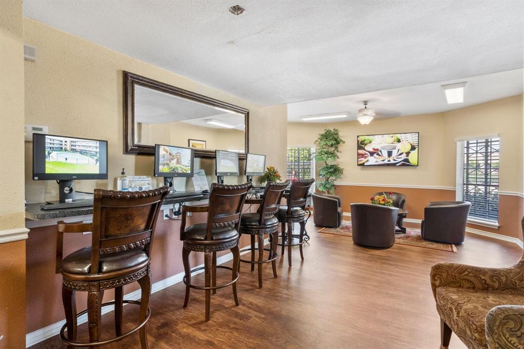 Primary Photo - 6259 Westheimer Rd