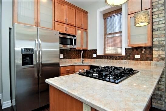 Foto del edificio - 1744 W Augusta Blvd