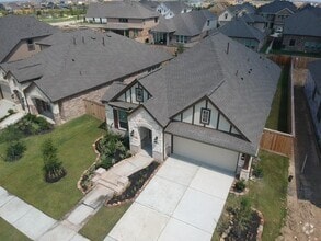 Building Photo - 15810 Vanderpool River Dr