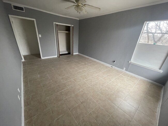 Bedroom - 2015 Harriet St