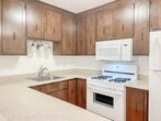 Primary Photo - 2227 Northrop Ave