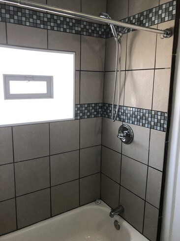 Foto del edificio - 905 E 28th St