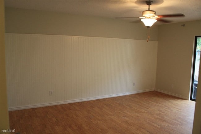 Building Photo - 3 br, 2 bath House - 710 Lakeview Cv Lakeview