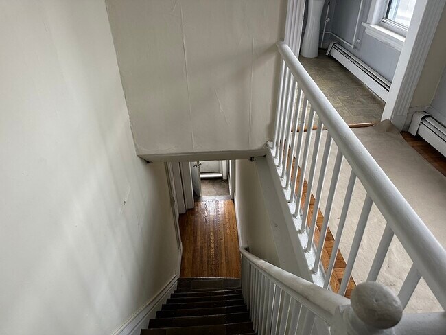 Building Photo - 2 North Ave