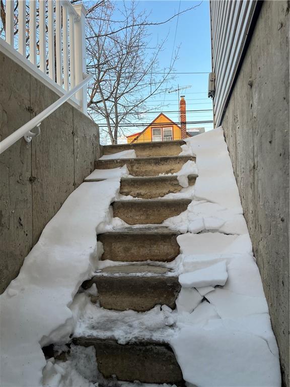 Foto del edificio - 114 Emily Ave